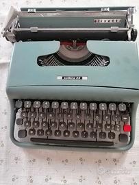 Macchina da scrivere OLIVETTI Lettera 22