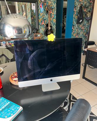 Apple iMac 27” - Late 2015