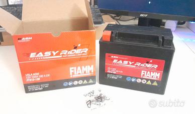 Batteria Fiamm 12V 10AH 180 A EN  per motociclo