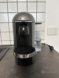 Macchina caffè Nespresso Vertuo Plus