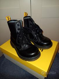 Stivaletto anfibio nero N.27 