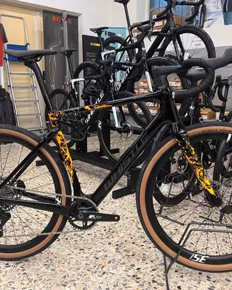 NUOVA GRAVEL WHISTLE KIOWA XPLR SRAM AXS 13X1