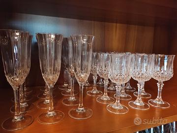 Set 24 bicchieri (12 da vino e 12 flute)