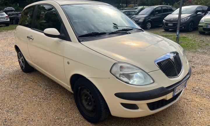Lancia Y 1.2i cat LS