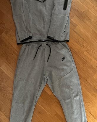 Tuta Nike Tech Fleece Grigia Originale - Completo
