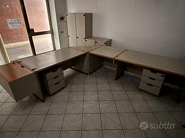 Scrivania in legno Anonima Castelli