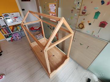 lettino casetta in legno