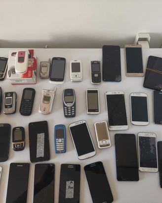 telefoni smartphone varie marche vintage