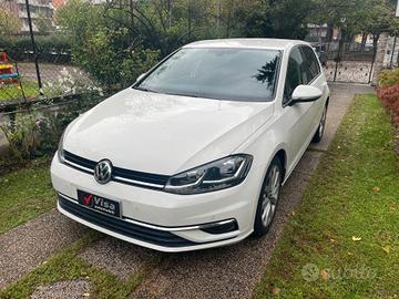 Volkswagen Golf 2.0 TDI DSG 150cv Highline #GM