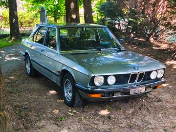 BMW 518