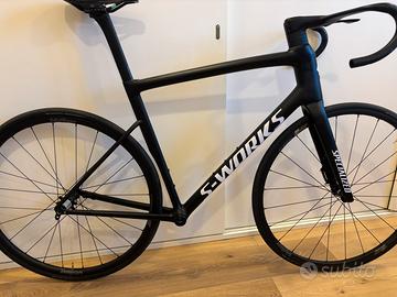 Telaio in cabonio tantan x68 con cockpit r ruote