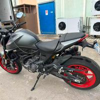 vendere un ducati monster 937+