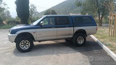 Mitsubishi l200