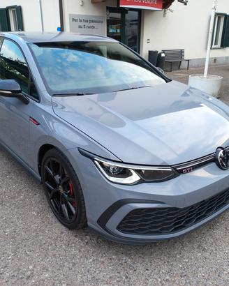 Volkswagen Golf GTI 2.0 TSI DSG