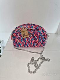 Borsa donna rosa e blu fatta a mano.