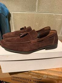 Mocassini uomo in camoscio con nappine 41