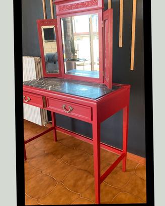Toeletta vintage restaurata con specchiera tripla