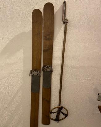 Sci vintage in legno con bastoncino – 85 cm decora