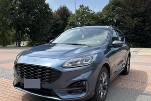 Ford Kuga 2.5 Full Hybrid ST Line