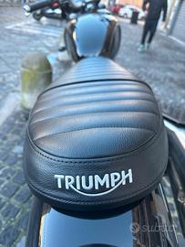 Sella originale in pelle nera Triumph Scrambler