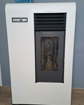 Stufa a Pellet completa di canna fumaria 6 mt