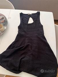 Vestito nero Subdued