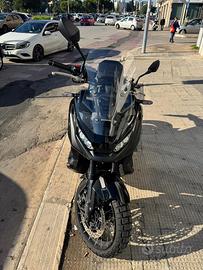 HONDA X-ADV 750