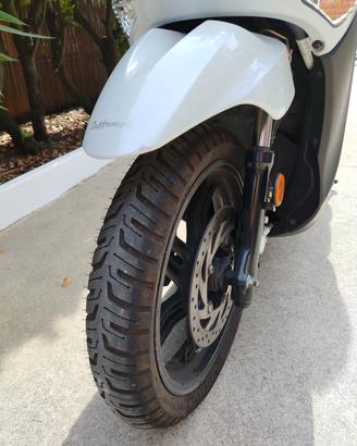 scooter Yamaha xenter 125   08/2020