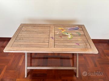 Tavolo in legno dipinto a mano