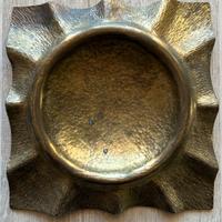 Posacenere / Svuota tasche in Ottone Martellato