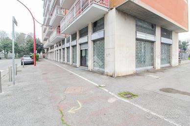 NEGOZIO A MELEGNANO