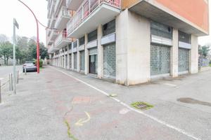 NEGOZIO A MELEGNANO