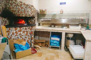 pizzeria con saletta 30 posti