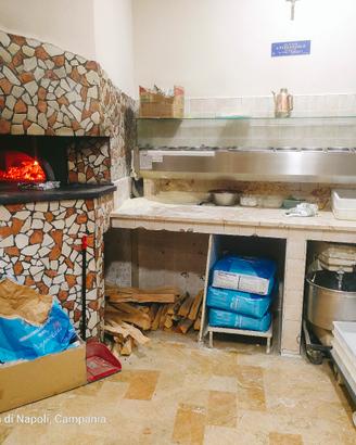 pizzeria con saletta 30 posti
