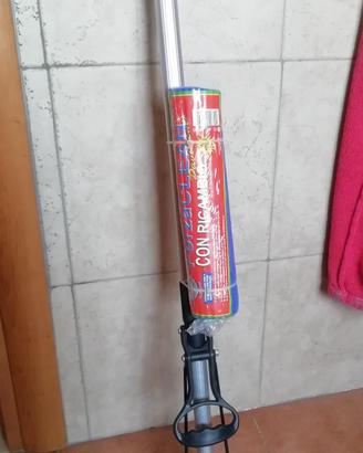 scopa lavapavimenti 
