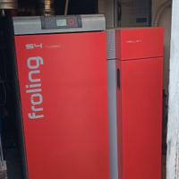Caldaia Froling SP 28 dual usata. Legna/pell