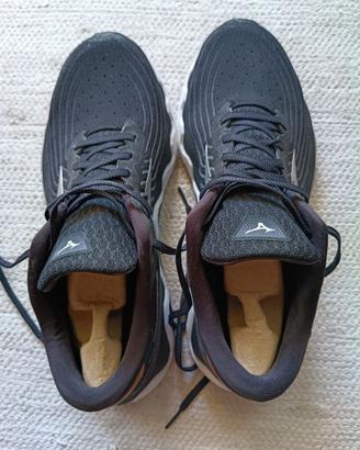 Mizuno Wave Horizon 06
