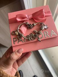 Bracciale pandora con Charm