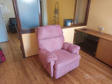 Poltrona con telecomando