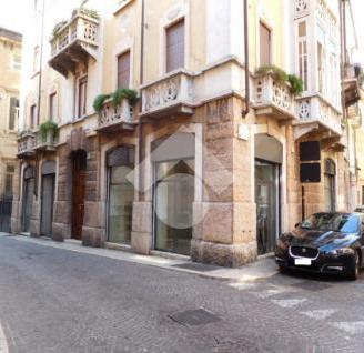 NEGOZIO A VERONA