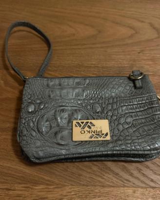 Pochette Pinko grigia effetto pitonato