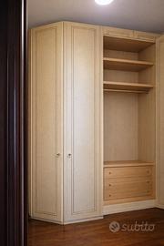 Armadio fatto a mano - alto e spazioso - beige