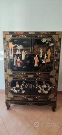 MOBILE CINESE CON FIGURE IN RILIEVO