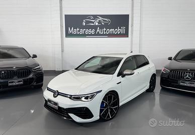 Volkswagen Golf 8 R 4Motion DSG 2.0cc 320cv Taglia