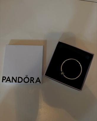 Bracciale rigido pandora