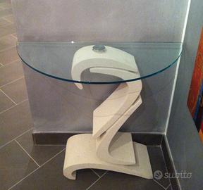 Consolle in pietra di Vicenza e piano in cristallo