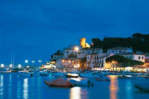 150m dal mare, Posto Auto, 2 Bagni, Lavatrice,2 TV