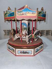 Giostrina girevole in legno con carillon