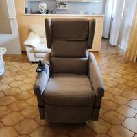 poltrona motorizzata mondo relax come nuova
