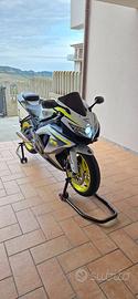 Suzuki gsx r 750 2010